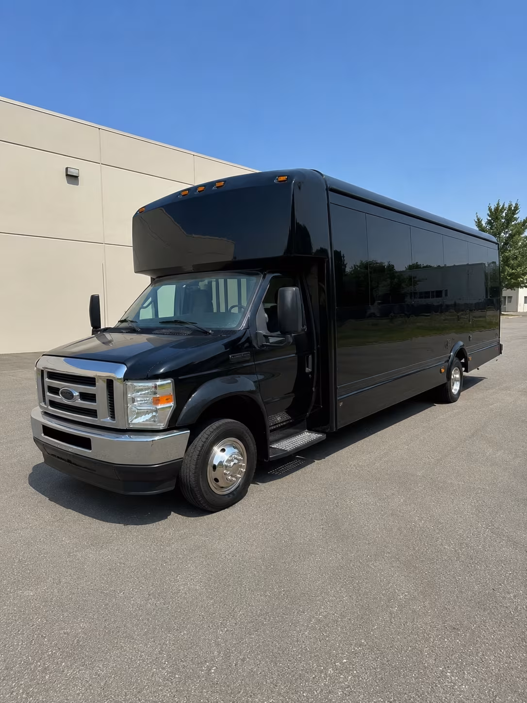 Wake Forest Homecoming & Prom Party Bus Rentals